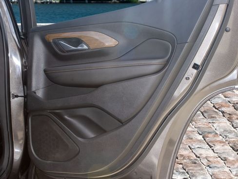 Used 2020 GMC Terrain SLE w/ Driver Convenience Package image 32