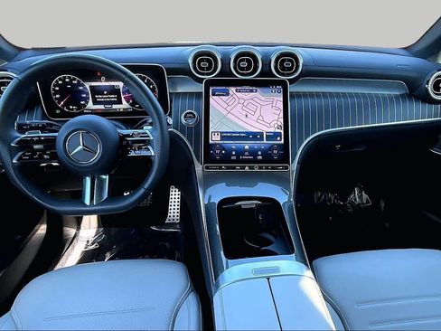 Used 2023 Mercedes-Benz GLC 300 image 15