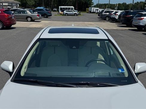 Used 2019 Toyota Camry XLE FWD image 21