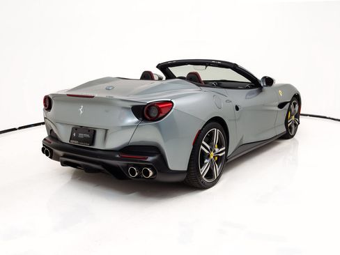 Certified 2019 Ferrari Portofino RWD image 7