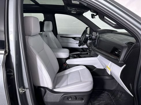 New 2025 Chevrolet Tahoe Premier AWD/4WD image 29