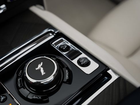 Used 2019 Rolls-Royce Cullinan AWD/4WD image 56