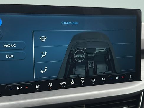 Used 2025 Ford Escape Platinum image 17