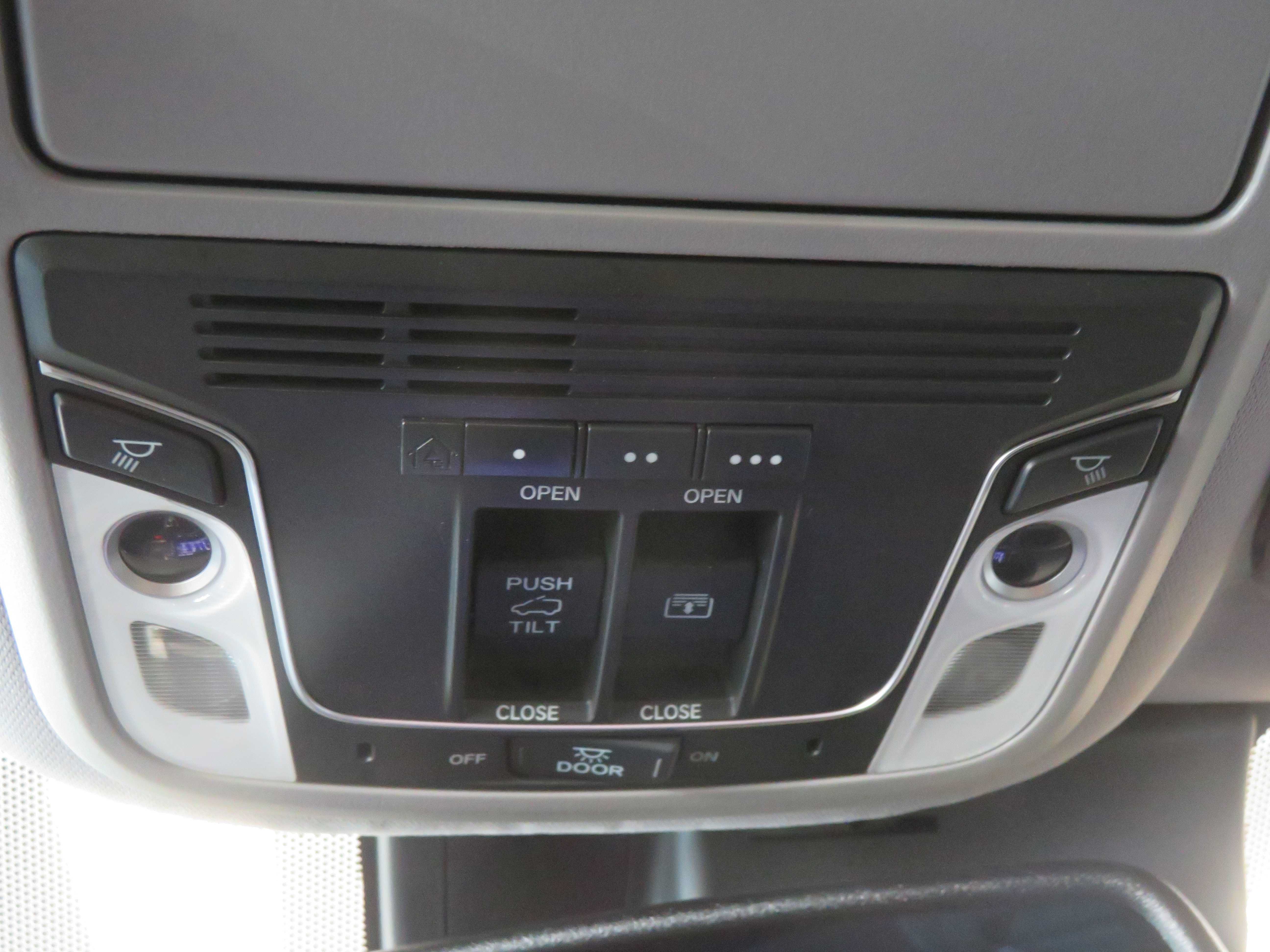 Used 2017 Honda Pilot Elite image 55