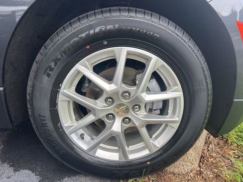 Used 2023 Chevrolet Equinox LT w/ LPO, Floor Liner Package AWD/4WD image 40