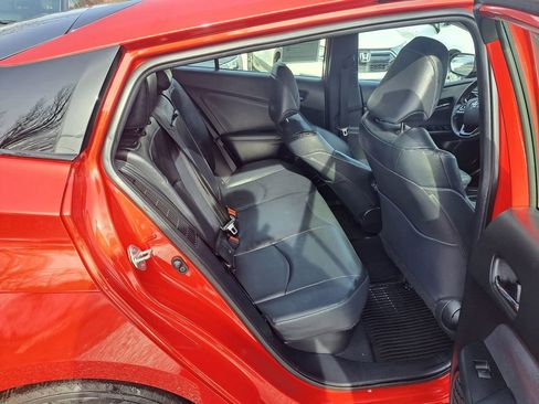 Used 2022 Toyota Prius Prime XLE image 17