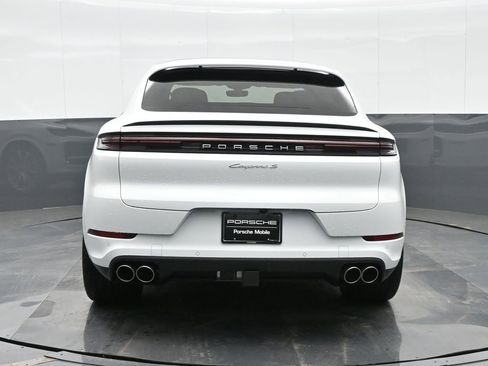 New 2026 Porsche Cayenne S image 6