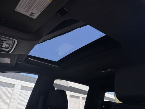 Used 2019 GMC Sierra 1500 AT4 w/ AT4 Premium Package image 18