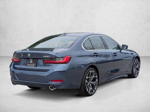 Used 2026 BMW 330i xDrive Sedan w/ Premium Package AWD/4WD image 2