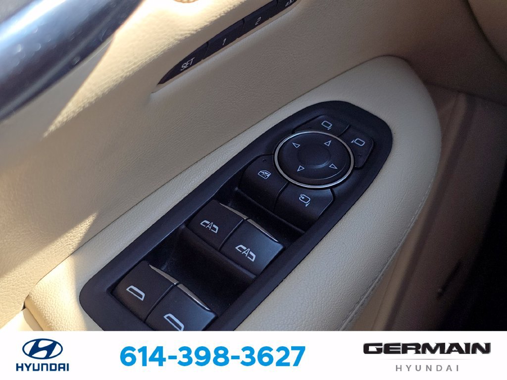 Used 2017 Cadillac XT5 Luxury w/ Driver Awareness Package FWD image 27