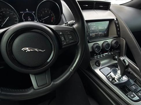 Used 2017 Jaguar F-TYPE Coupe RWD image 21