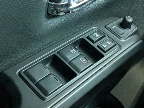 Used 2021 Nissan Titan PRO-4X AWD/4WD image 21