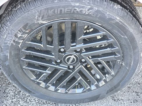 New 2026 Nissan Sentra SV w/ SV Convenience Package image 18