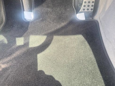 Used 2014 Mercedes-Benz CLS 550 w/ Premium 1 Package image 18