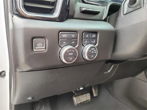 Used 2024 GMC Sierra 3500 Denali Ultimate image 25