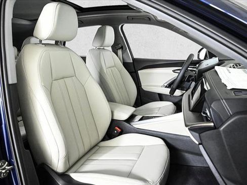 New 2025 Audi Q5 Premium Plus image 21