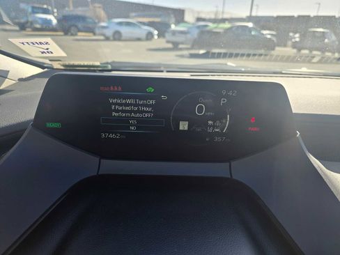 Used 2024 Toyota Prius LE image 25