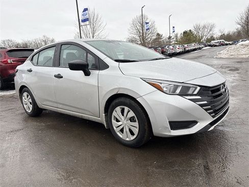 Used 2023 Nissan Versa S w/ Trunk Package image 13