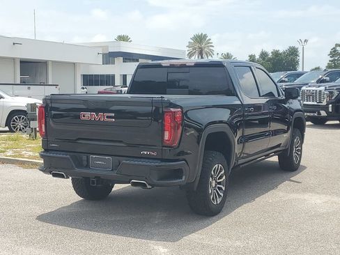 Used 2021 GMC Sierra 1500 AT4 w/ AT4 Value Package AWD/4WD image 6