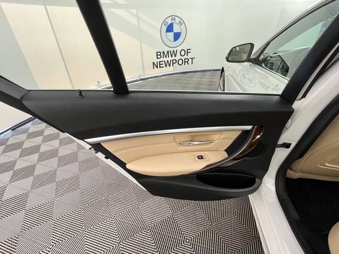 Used 2017 BMW 330i xDrive Sedan image 23