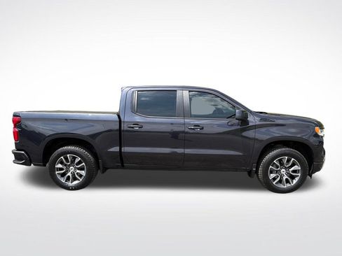 Used 2023 Chevrolet Silverado 1500 RST AWD/4WD image 7