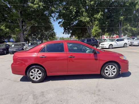Used 2013 Toyota Corolla L FWD image 4