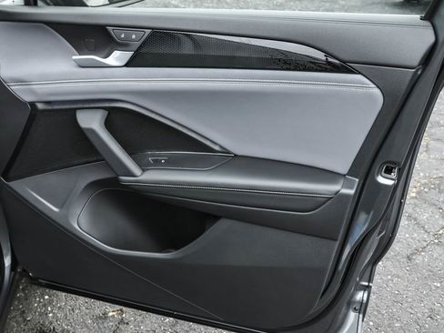 New 2025 Volkswagen Tiguan SE R-Line image 45