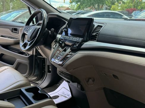 Used 2019 Honda Odyssey Touring image 16