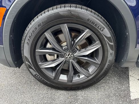 Certified 2022 Volkswagen Tiguan SE image 26