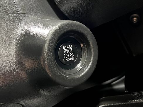 Used 2023 RAM ProMaster 2500 FWD image 21