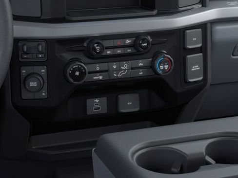 New 2026 Ford F550 4x4 Crew Cab image 15