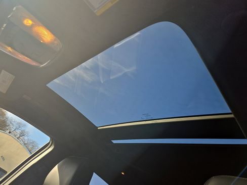 Used 2021 Jeep Grand Cherokee Limited w/ Sun & Sound Group image 13