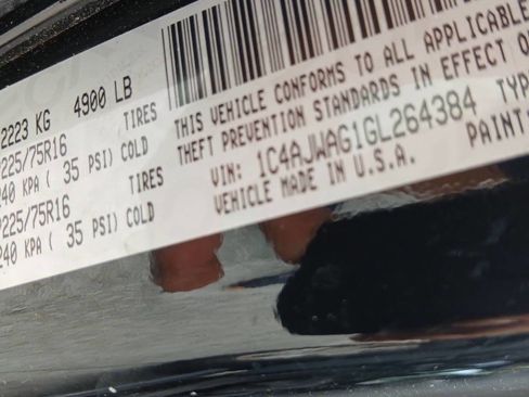 Used 2016 Jeep Wrangler Sport image 14