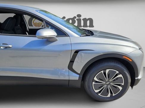 New 2025 Chevrolet Blazer EV LT image 9