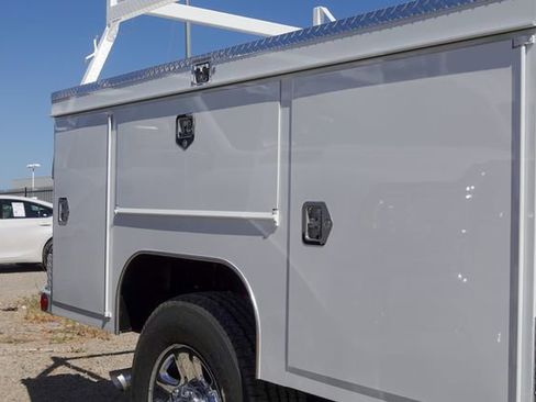 New 2024 RAM 3500 Tradesman w/ Chrome Appearance Group image 6