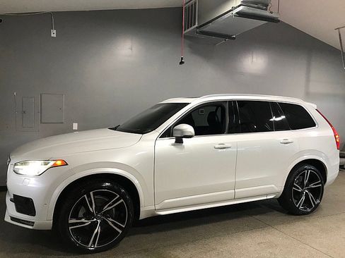 Used 2016 Volvo XC90 T6 R-Design w/ Vision Package image 7