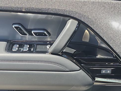 Certified 2025 Land Rover Range Rover Sport S image 29