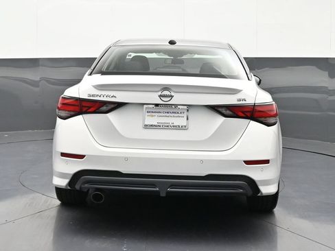 Used 2023 Nissan Sentra SR w/ Trunk Package FWD image 4