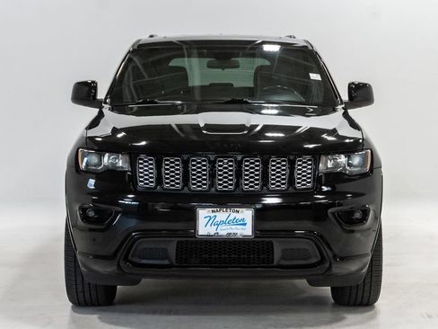 Used 2021 Jeep Grand Cherokee Laredo X AWD/4WD image 5