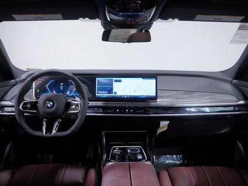 New 2026 BMW 760i xDrive w/ Executive Package image 10