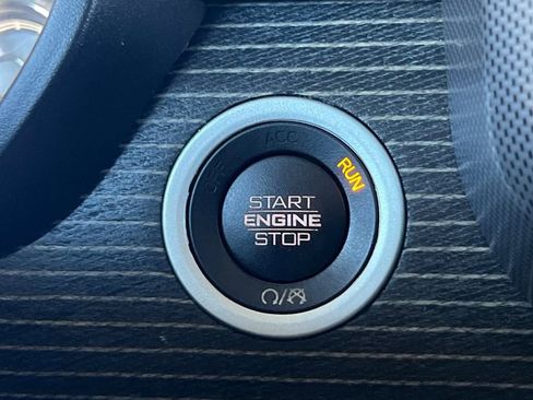 Used 2019 RAM 1500 Limited image 25