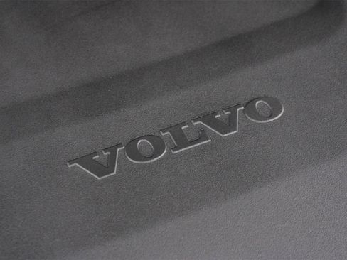 Certified 2025 Volvo XC90 B6 Plus w/ Protection Package Premier image 25