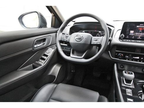 Certified 2026 Nissan Rogue Dark Armor FWD image 8