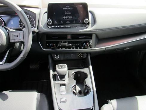 Certified 2023 Nissan Rogue SV w/ SV Premium B Package FWD image 20
