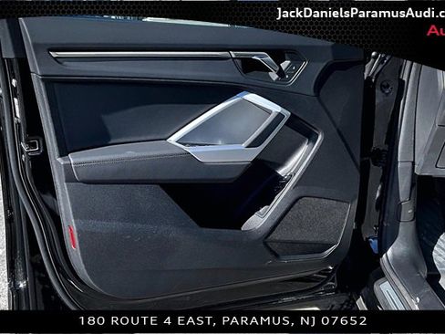 Used 2025 Audi Q3 2.0T Premium w/ Convenience Package image 15