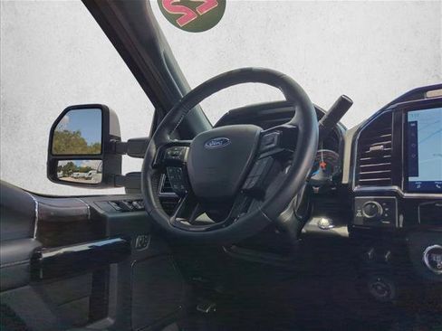 Used 2022 Ford F250 Lariat w/ Lariat Ultimate Package AWD/4WD image 28