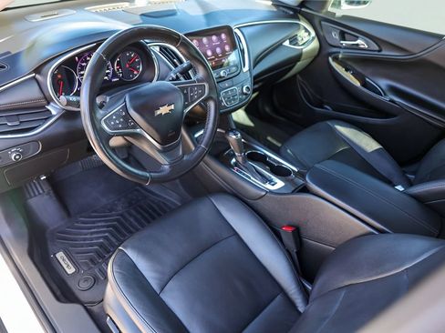 Used 2020 Chevrolet Malibu Premier FWD image 13