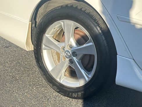 Used 2012 Toyota Corolla S image 19