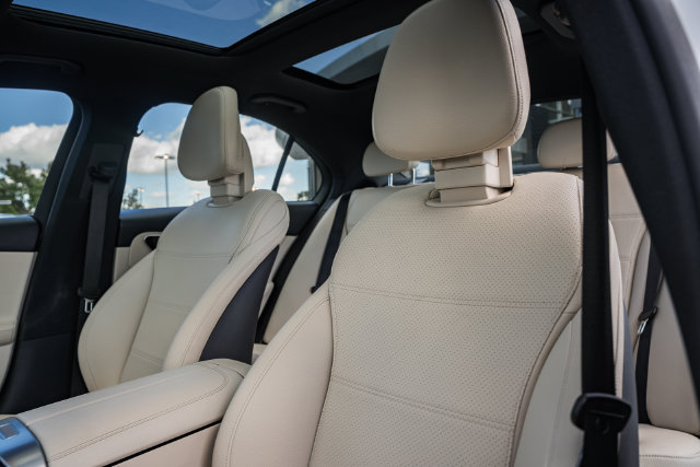 Certified 2023 Mercedes-Benz C 300 4MATIC Sedan image 34