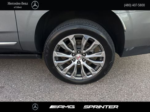 Used 2021 GMC Yukon XL Denali w/ Denali Premium Package image 8